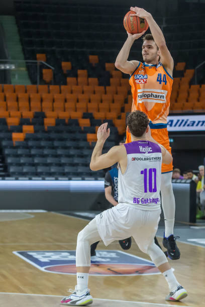 而中国的短 而中国的短